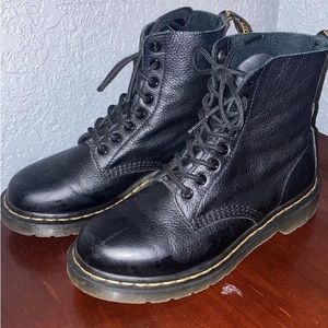 Women doc martens